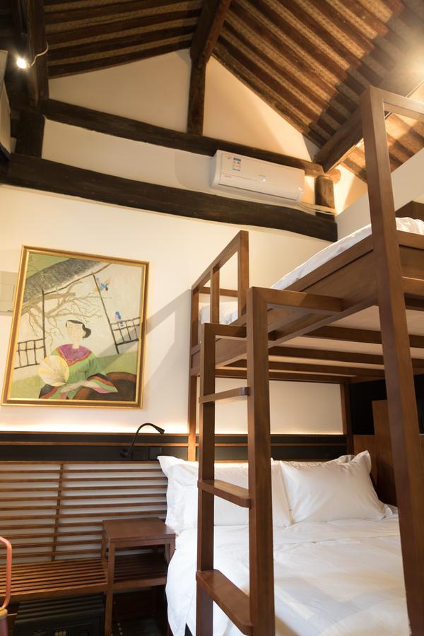 Courtyard Guesthouse, Пекин Екстериор снимка